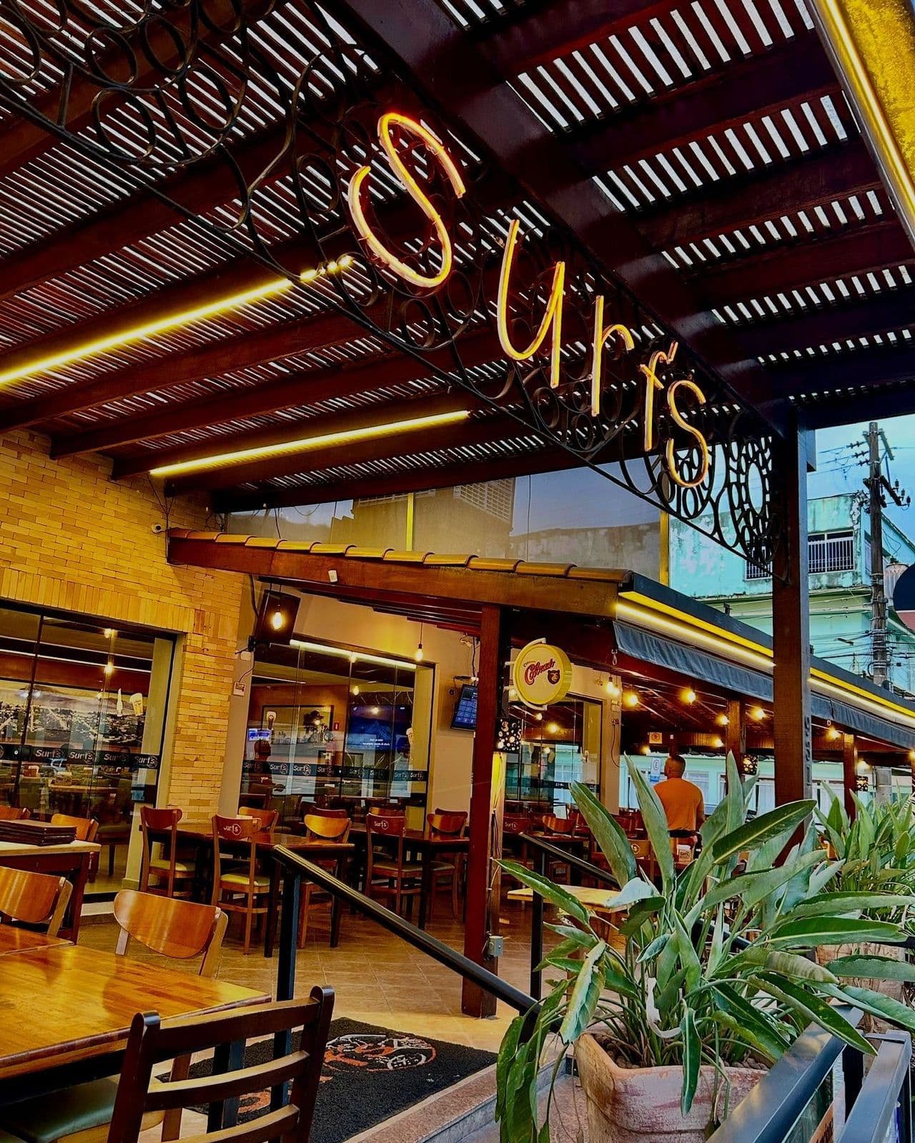 Surf's Choperia e Pizzaria