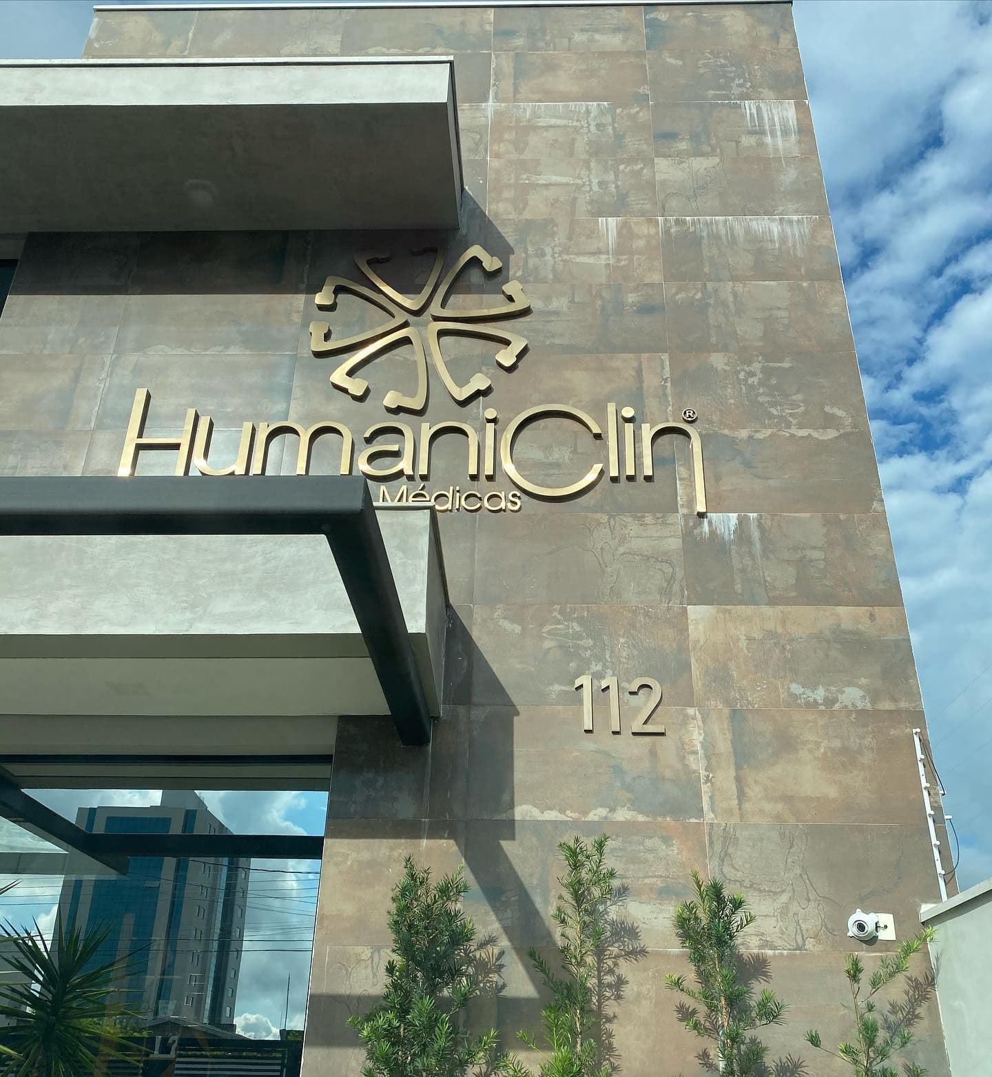 HumaniClin