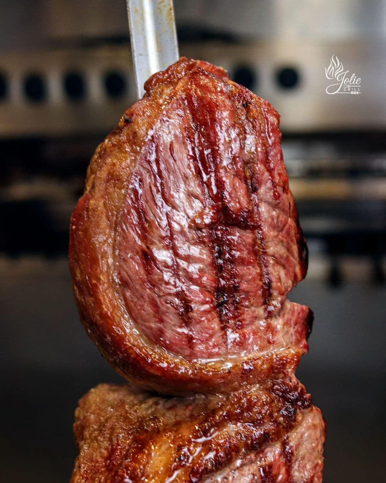 Jolie Grill